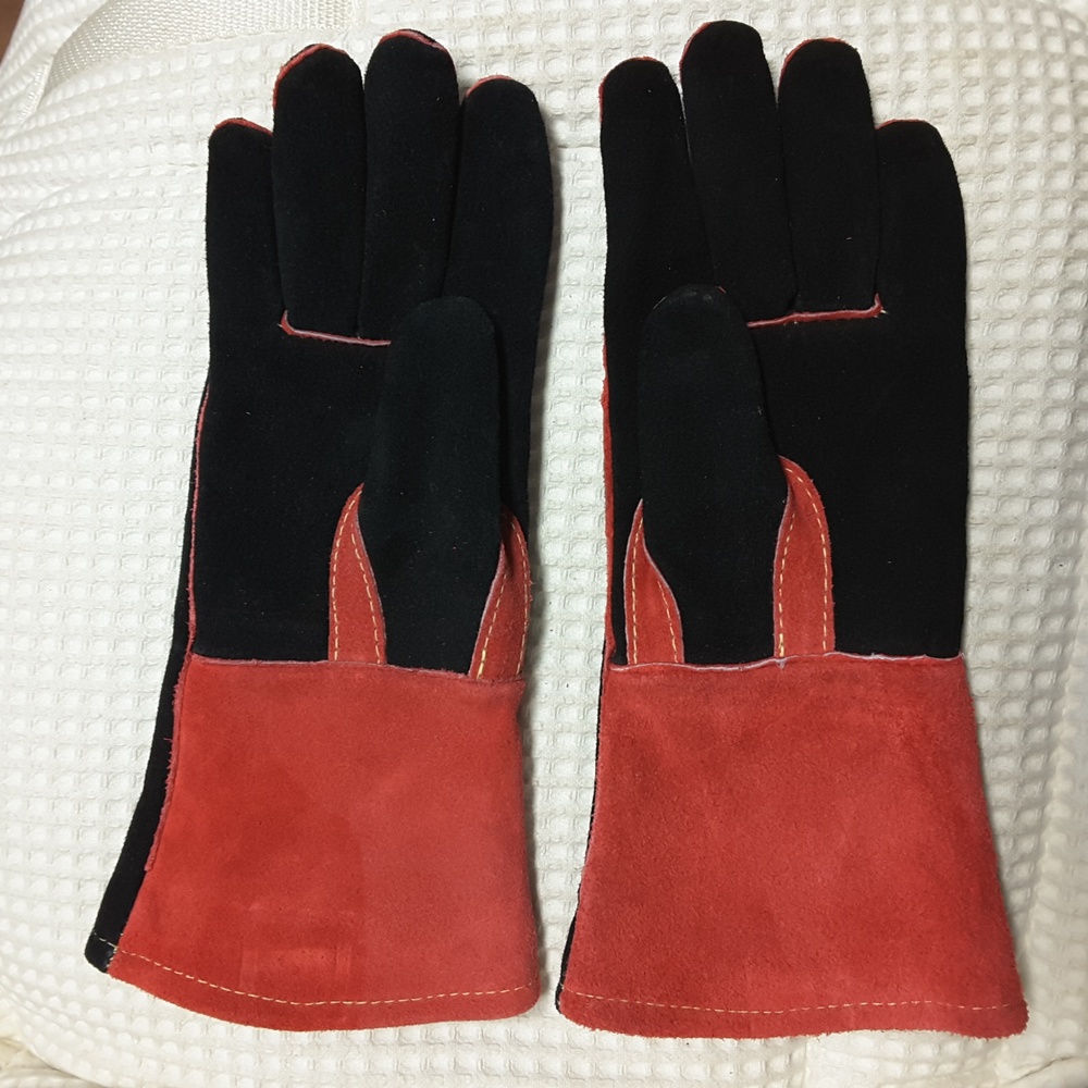 Lincoln Electric Jessi Combs MIG/stick worker gloves size 5